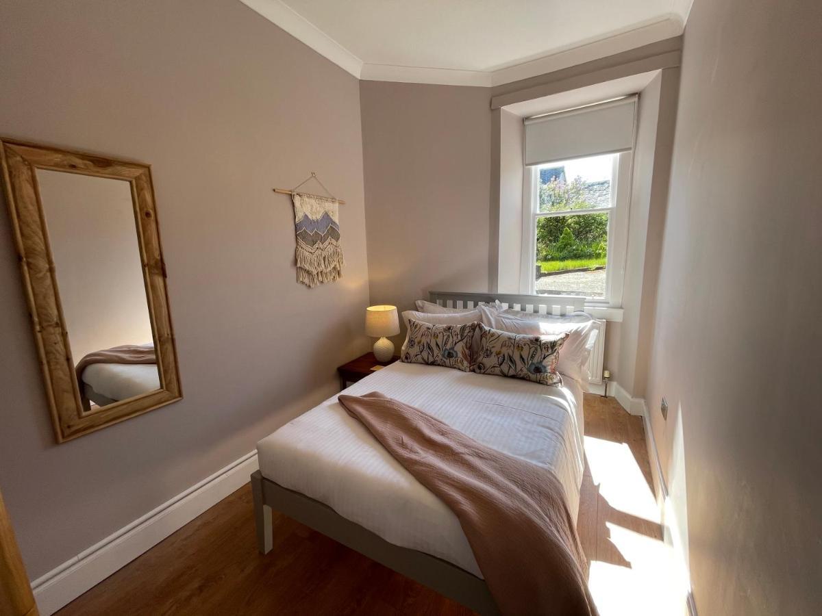 The Old Shop, A Two Bed Flat In Inverkip Village Exterior photo